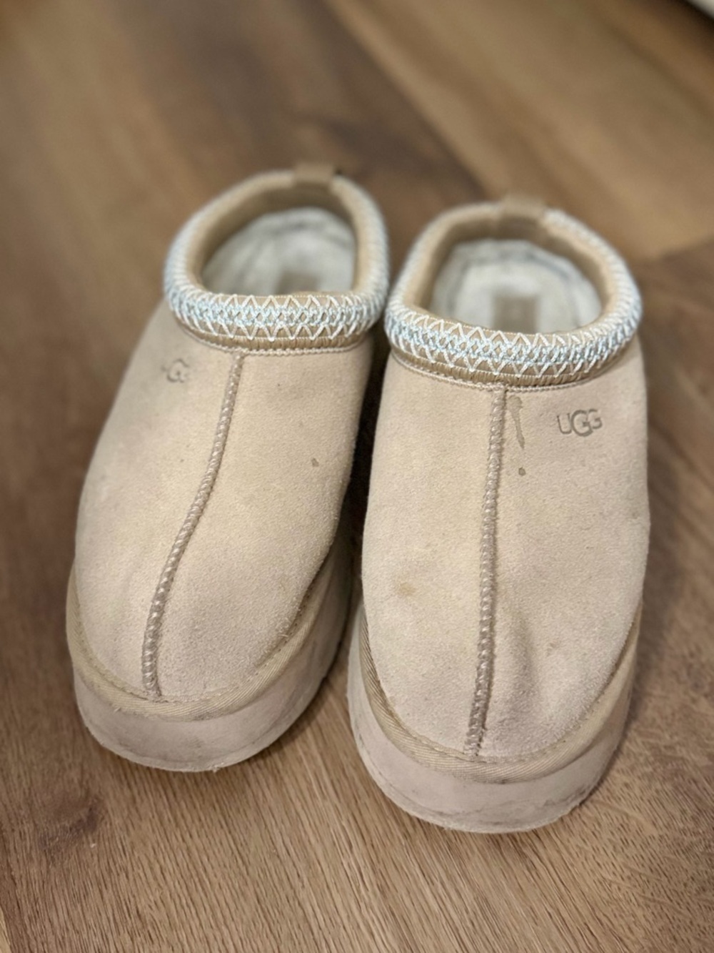 UGG Women's Tan Suede Slip-On Platform Clog Slippers - Picture 2 of 5